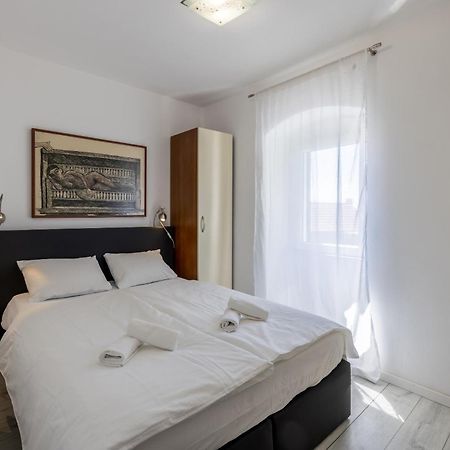 Split Central City Apartment Eksteriør billede