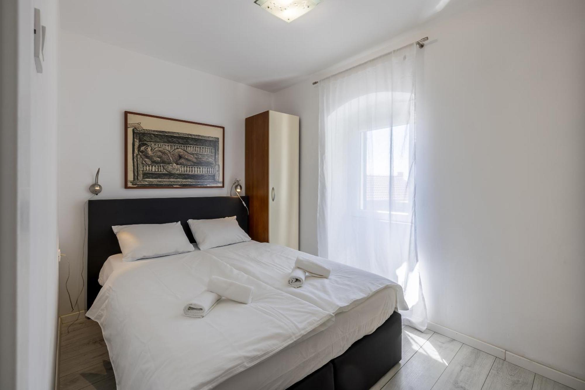 Split Central City Apartment Eksteriør billede